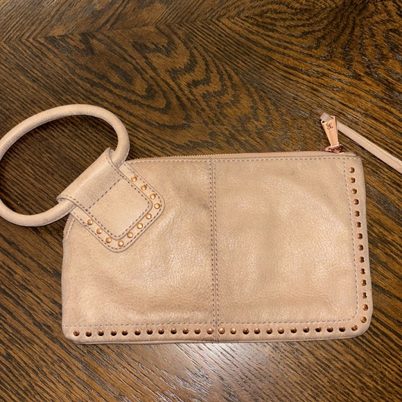 HOBO Handbags - HOBO PURSE Elegant Brown Tan Leather Clutch